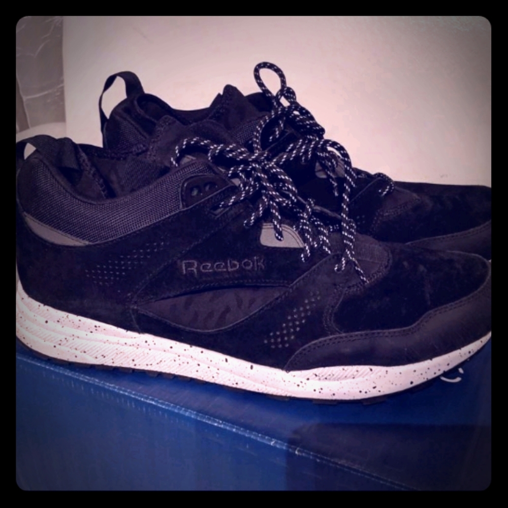 REEBOK Ventilator Mid Boot